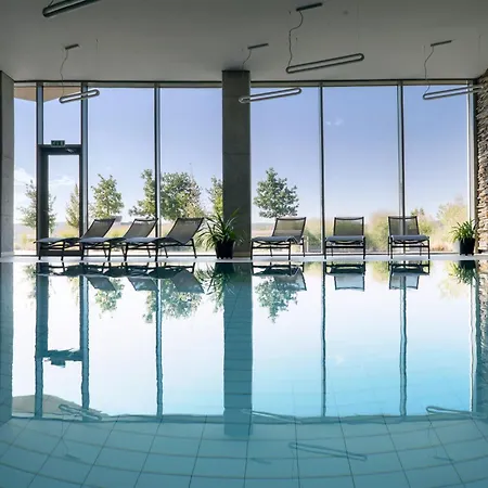 Vinice Hnanice 4*