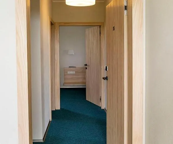 Vinice 4* Hnanice (Znojmo)